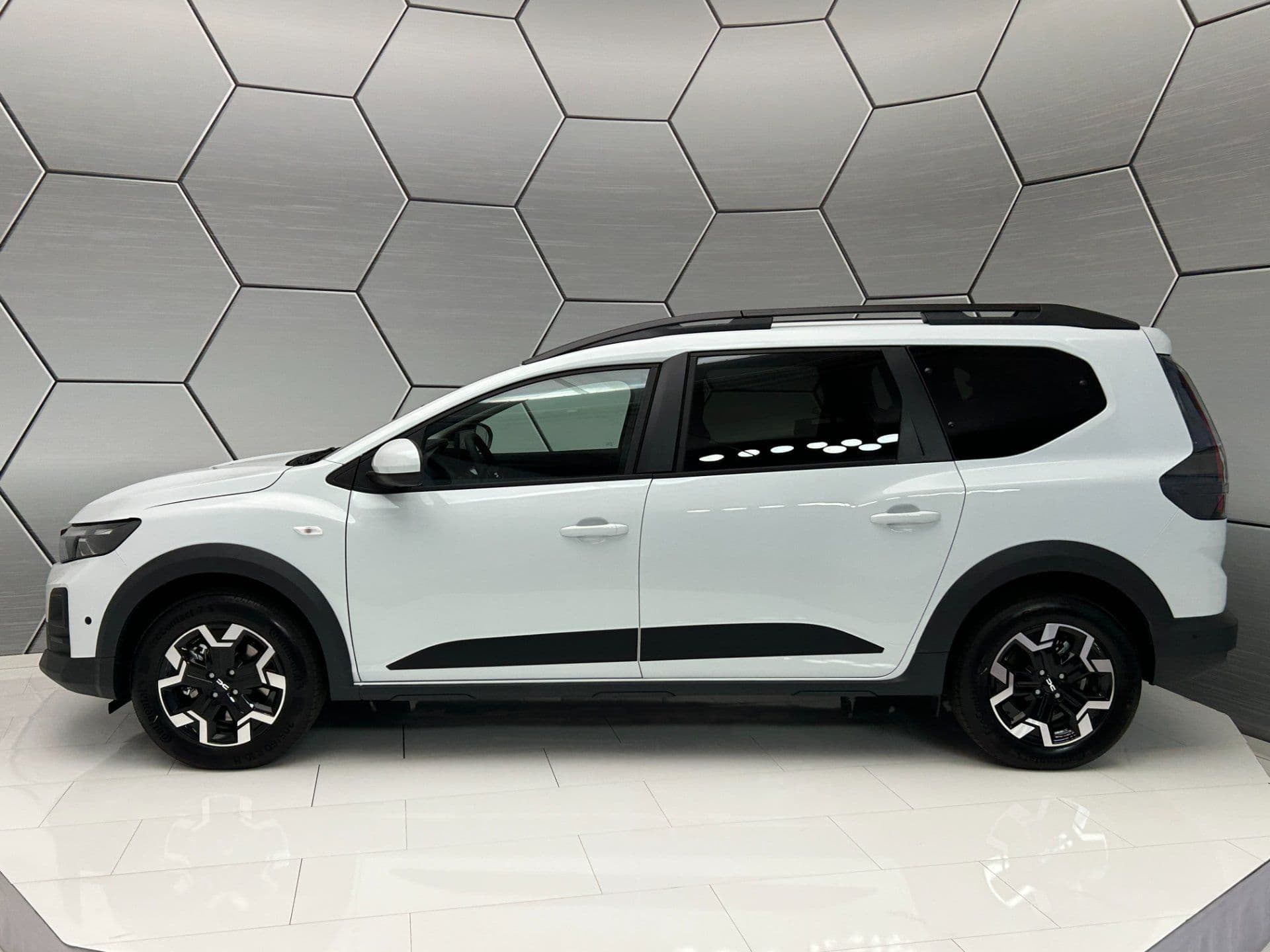 Dacia Jogger Journey Eco-G 120 AT 7-Sitzer Winter/Driving-Paket