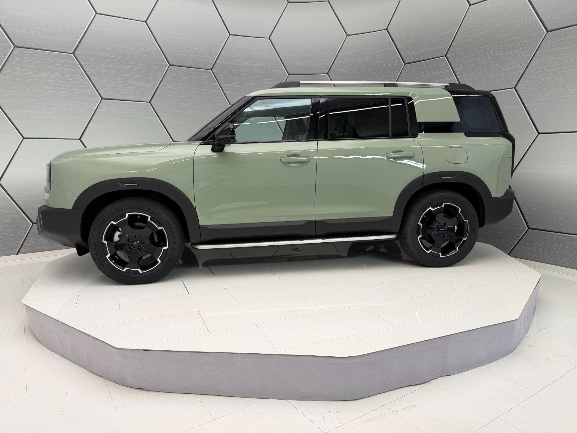 BAIC BJ30 4WD HEV 1.5T Panorama Leder 360° Kamera